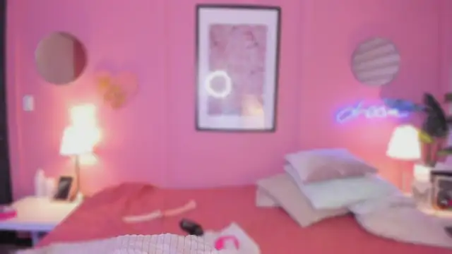 Annia DH online show from September 29, 2025, 8:14 pm