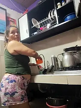 rubi 49 online show from April 22, 2026, 9:43 pm