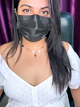 Snapshot of best_couple19 chatting on November 23, 2025, 5:56 pm best couple19 online show from November 23, 2025, 5:56 pm