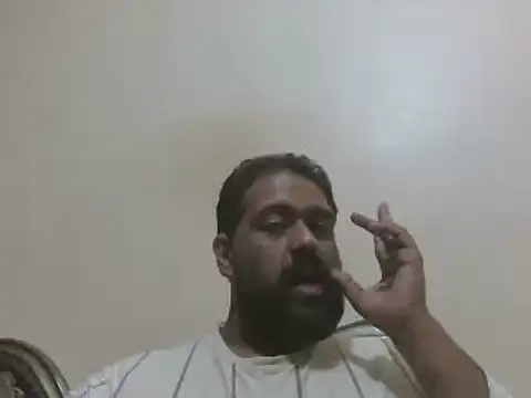 Snapshot of elpoop7305 chatting on December 23, 2025, 9:08 am elpoop7305 online show from December 23, 2025, 9:08 am