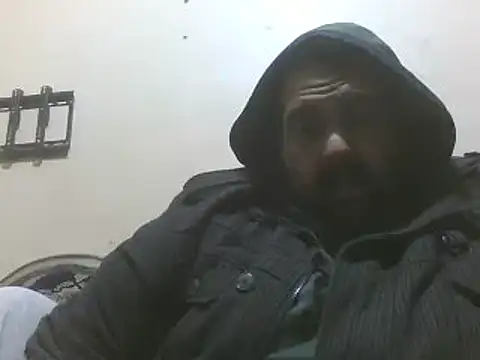 Snapshot of elpoop7305 chatting on January 7, 2026, 1:16 pm elpoop7305 online show from January 7, 2026, 1:16 pm