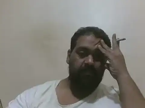 Snapshot of elpoop7305 chatting on December 17, 2025, 3:50 pm elpoop7305 online show from December 17, 2025, 3:50 pm