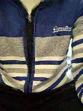 INTERNATIONAL0001 online show from December 14, 2025, 11:38 am