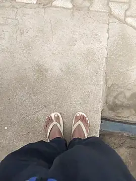 INTERNATIONAL0001 online show from December 15, 2025, 3:23 am