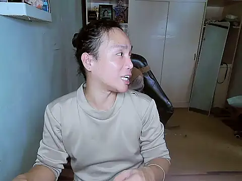 YourNikkieXxx online show from December 4, 2025, 7:07 am