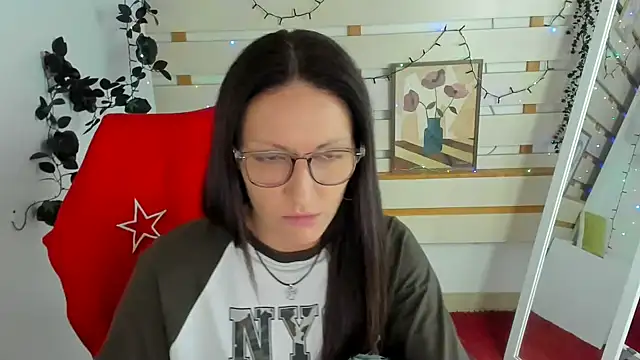 Aurora Loveu online show from April 3, 2026, 10:32 am