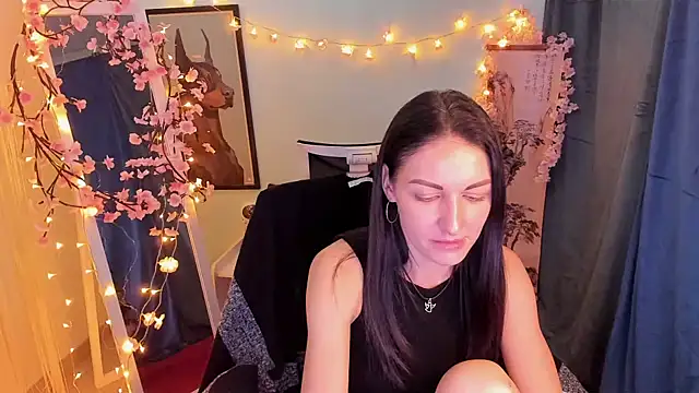 Aurora Loveu online show from February 8, 2026, 9:45 pm