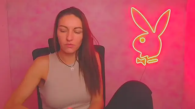 Snapshot of Aurora_Loveu chatting on September 30, 2025, 1:17 pm Aurora Loveu online show from September 30, 2025, 1:17 pm