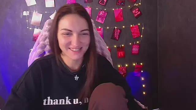 Snapshot of Aurora_Loveu chatting on December 4, 2025, 1:54 pm Aurora Loveu online show from December 4, 2025, 1:54 pm