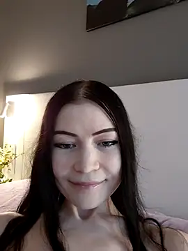Snapshot of DragonFoxie chatting on July 2, 2026, 6:14 pm DragonFoxie online show from July 2, 2026, 6:14 pm