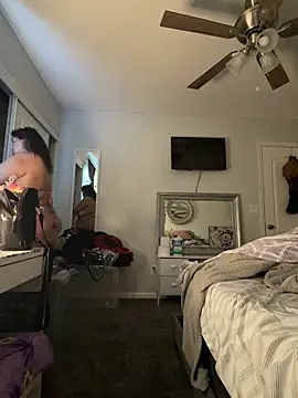 Snapshot of xHelloKitty chatting on February 2, 2026, 9:36 pm xHelloKitty online show from February 2, 2026, 9:36 pm