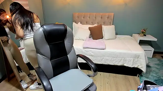 Snapshot of Miss_Cataleya__ chatting on November 8, 2025, 11:25 am Miss Cataleya online show from November 8, 2025, 11:25 am