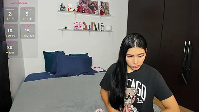 marianaandvalen online show from October 3, 2025, 11:12 am