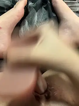 SomeWhatFoxyX online show from November 7, 2025, 7:40 pm