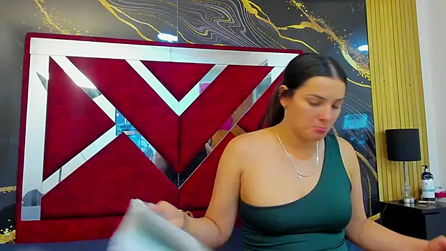 Snapshot of VioletRose_as chatting on February 1, 2026, 11:36 pm VioletRose as online show from February 1, 2026, 11:36 pm