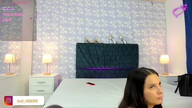 VioletRose as online show from March 19, 2026, 2:44 am