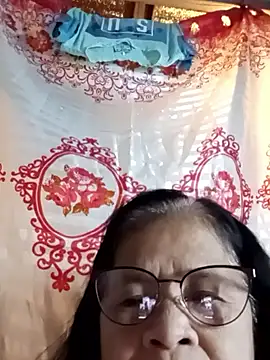 Snapshot of Sweet-Lita50 chatting on November 11, 2025, 12:33 pm Sweet-Lita50 online show from November 11, 2025, 12:33 pm