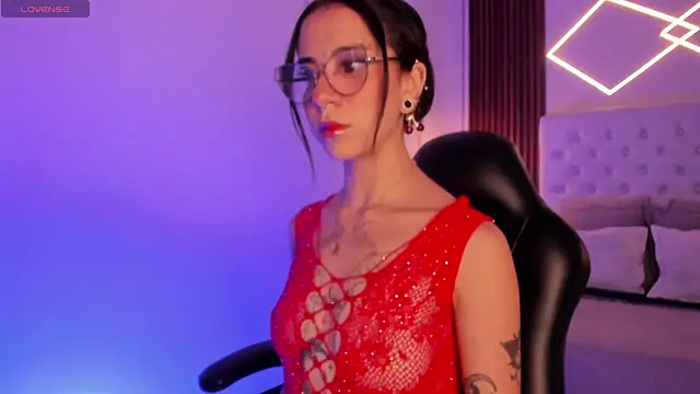 Snapshot of ZamabyCrucie chatting on September 17, 2025, 11:40 pm ZamabyCrucie online show from September 17, 2025, 11:40 pm