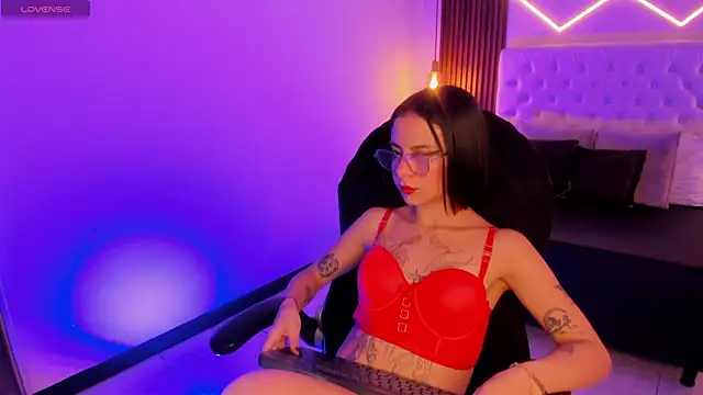 Snapshot of ZamabyCrucie chatting on December 14, 2025, 6:57 pm ZamabyCrucie online show from December 14, 2025, 6:57 pm