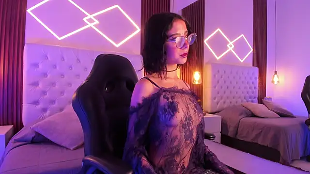 Snapshot of ZamabyCrucie chatting on September 8, 2025, 11:48 pm ZamabyCrucie online show from September 8, 2025, 11:48 pm