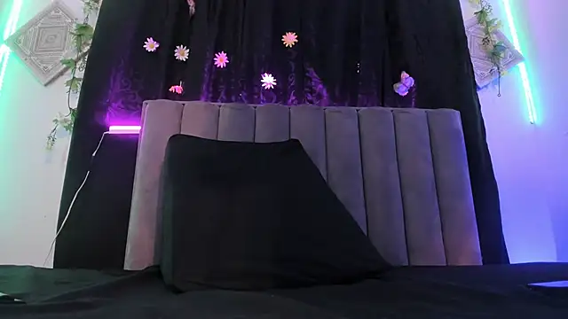 AkiraStone  online show from October 1, 2025, 11:58 am