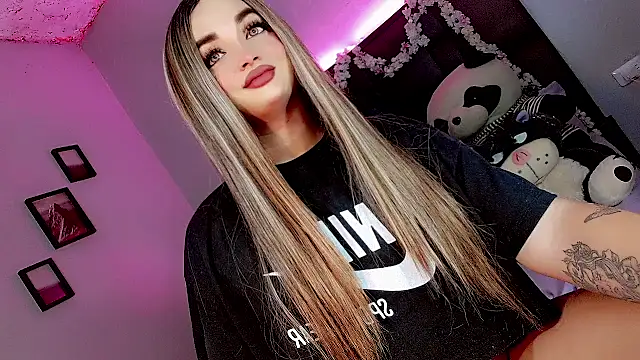 Snapshot of kattie_Sweet_ chatting on October 10, 2025, 6:36 am kattie Sweet  online show from October 10, 2025, 6:36 am