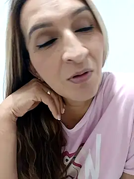 Snapshot of alanastones-19 chatting on October 11, 2025, 4:24 am alanastones-19 online show from October 11, 2025, 4:24 am