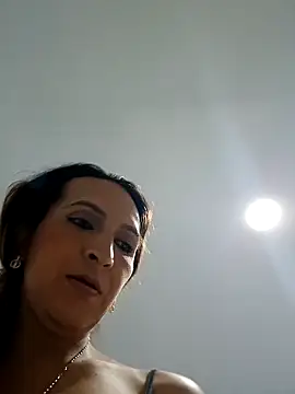 Snapshot of alanastones-19 chatting on September 18, 2025, 4:04 am alanastones-19 online show from September 18, 2025, 4:04 am