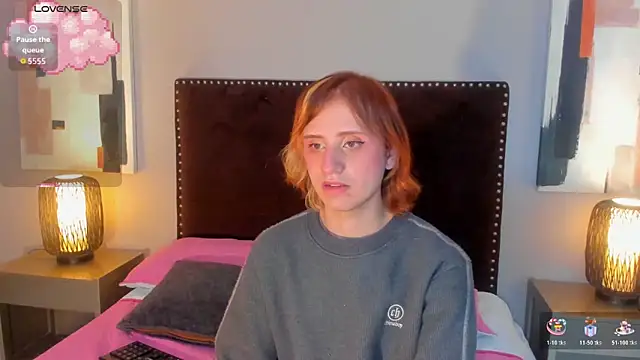 Snapshot of seraphine_star chatting on March 25, 2026, 2:33 am seraphine star online show from March 25, 2026, 2:33 am