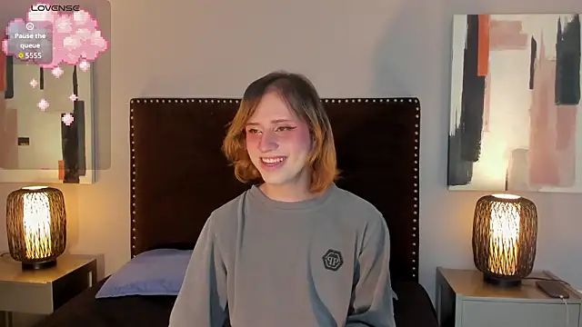 Snapshot of seraphine_star chatting on March 18, 2026, 3:31 am seraphine star online show from March 18, 2026, 3:31 am