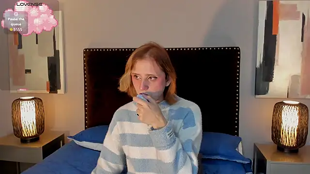 Snapshot of seraphine_star chatting on April 12, 2026, 12:14 am seraphine star online show from April 12, 2026, 12:14 am