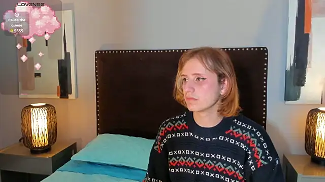 Snapshot of seraphine_star chatting on April 9, 2026, 7:14 am seraphine star online show from April 9, 2026, 7:14 am