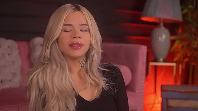 NickyBenz online show from November 29, 2025, 7:14 pm