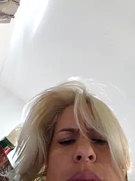 Snapshot of toomuchofafreak chatting on September 9, 2025, 4:27 pm toomuchofafreak online show from September 9, 2025, 4:27 pm