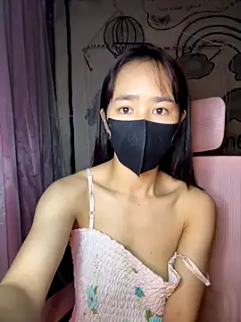 TiNa 04 online show from December 4, 2025, 12:31 am