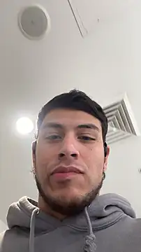 Snapshot of StrokingDaddy4 chatting on February 18, 2026, 1:18 pm StrokingDaddy4 online show from February 18, 2026, 1:18 pm