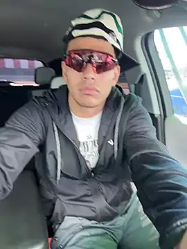 Snapshot of StrokingDaddy4 chatting on December 20, 2025, 6:00 pm StrokingDaddy4 online show from December 20, 2025, 6:00 pm