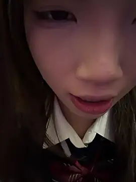 Yiyi-707 online show from December 4, 2025, 2:05 pm