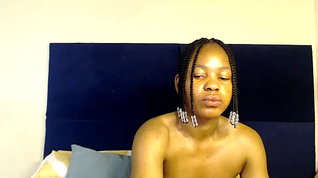 Snapshot of Sexy-Momo chatting on October 19, 2025, 9:06 pm Sexy-Momo online show from October 19, 2025, 9:06 pm