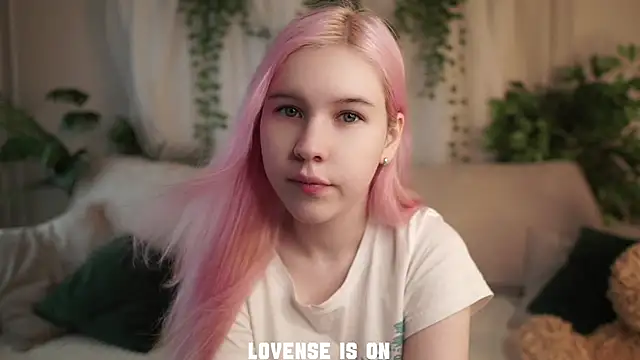 Snapshot of ElizSpieth chatting on December 2, 2025, 1:17 am ElizSpieth online show from December 2, 2025, 1:17 am