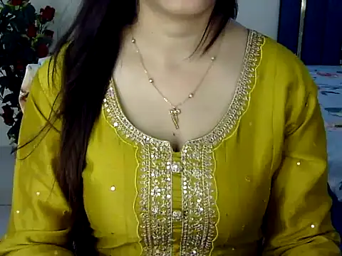 Snapshot of Rumi_cute chatting on April 19, 2026, 12:17 pm Rumi cute online show from April 19, 2026, 12:17 pm