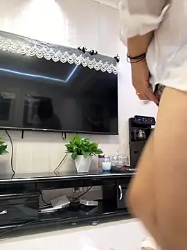 Snapshot of feifei_521 chatting on October 21, 2025, 12:43 am feifei 521 online show from October 21, 2025, 12:43 am