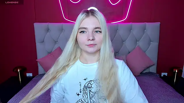 Snapshot of RuthBryant chatting on November 8, 2025, 1:09 am RuthBryant online show from November 8, 2025, 1:09 am