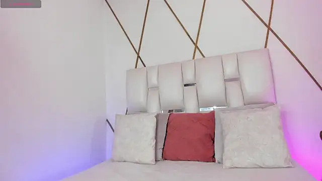 Venuswilds online show from November 26, 2025, 11:43 am