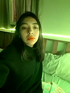 Snapshot of missapril0101 chatting on May 29, 2026, 12:55 pm missapril0101 online show from May 29, 2026, 12:55 pm
