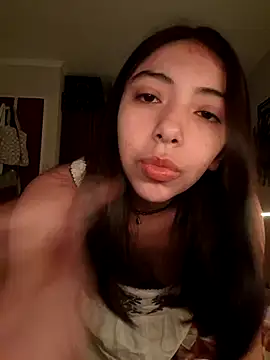 Snapshot of missapril0101 chatting on June 8, 2026, 7:03 pm missapril0101 online show from June 8, 2026, 7:03 pm