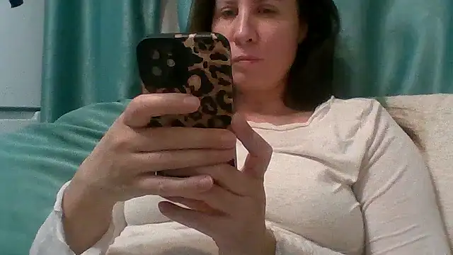 ALICAINWONDERLAND online show from March 6, 2026, 8:37 pm