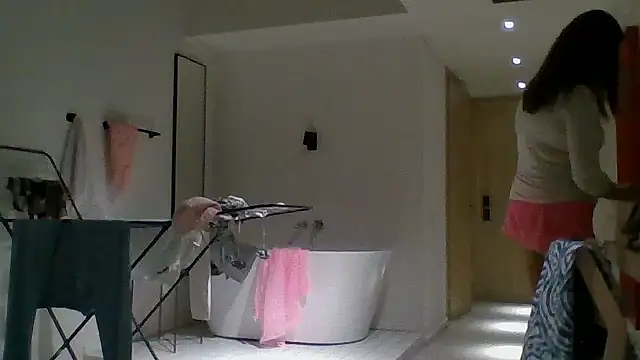 Snapshot of ALICAINWONDERLAND chatting on September 18, 2025, 3:59 pm ALICAINWONDERLAND online show from September 18, 2025, 3:59 pm