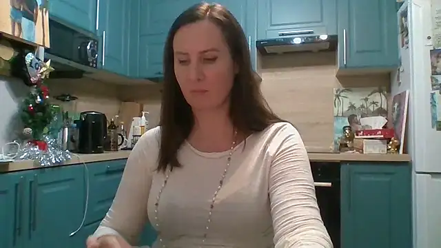 Snapshot of ALICAINWONDERLAND chatting on January 6, 2026, 5:50 pm ALICAINWONDERLAND online show from January 6, 2026, 5:50 pm