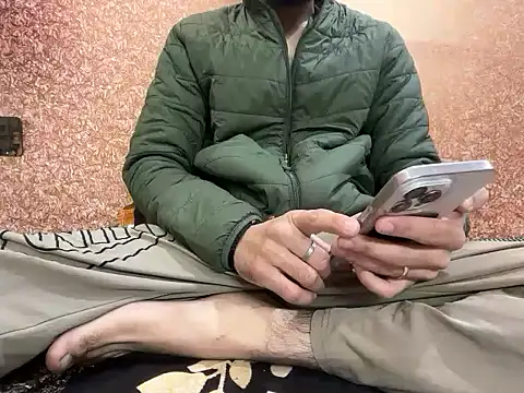 coupleyug online show from January 18, 2026, 11:13 am